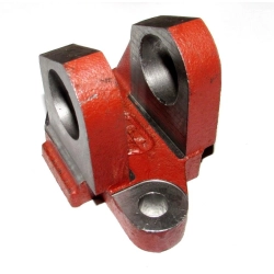 Wspornik konsola napędu pompy 70114604 ZETOR