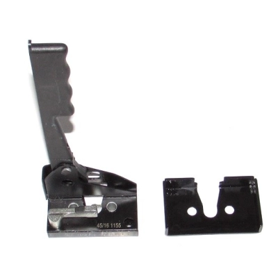 3804663M1 Zamek drzwi LEWY kabiny MASSEY FERGUSON 4215, 4220, 4225, 4235, 4240, 4245, 4255, 4260, 4265, 4270, 4315, 4320