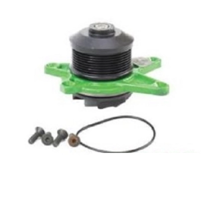 RE557899, Pompa wody John Deere T550 W540 W550 6155M