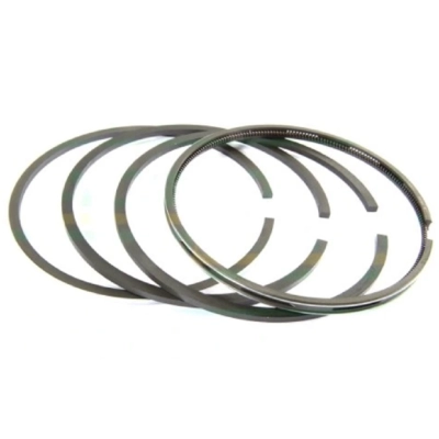 Zestaw pierścieni silnika ZWYKŁY URSUS C385 912 914 1014 1222 1224 1614, 80003900