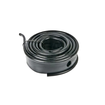 Uszczelka błotnika Lewa URSUS C385 912 914 1014 1222 1224 1614, 80368361